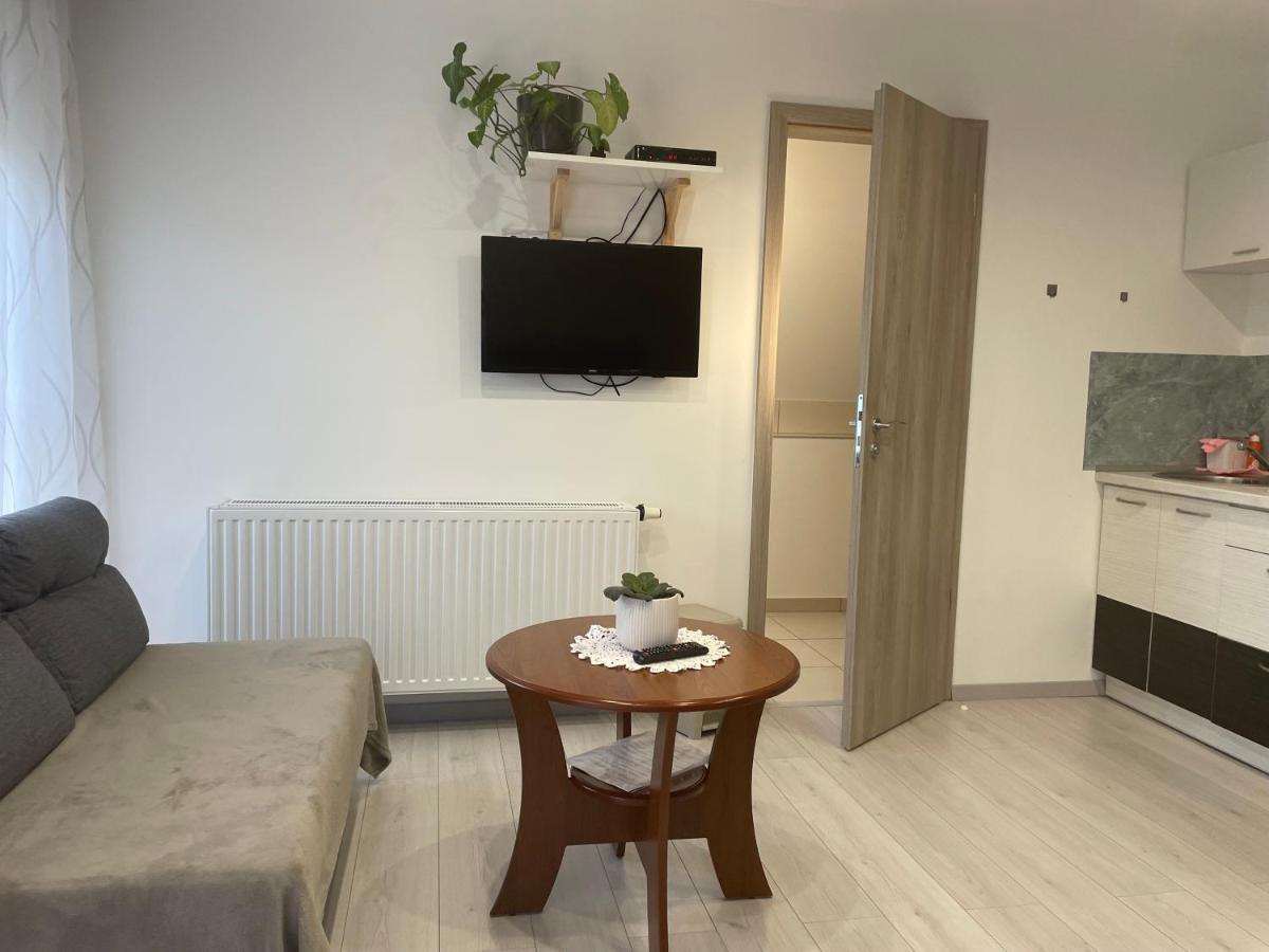 פוניארצוושהג' Jasmin Apartment House מראה חיצוני תמונה